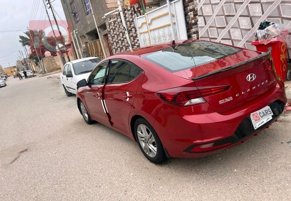 هیوندای ئەلەنترا